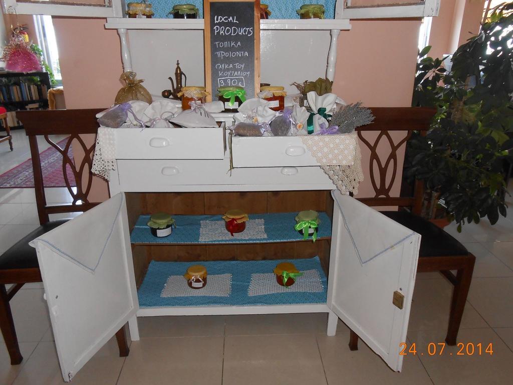 מקריגיאלוס Hotel Achillion מראה חיצוני תמונה