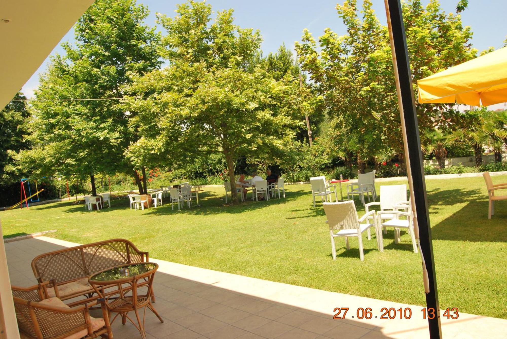 מקריגיאלוס Hotel Achillion מראה חיצוני תמונה