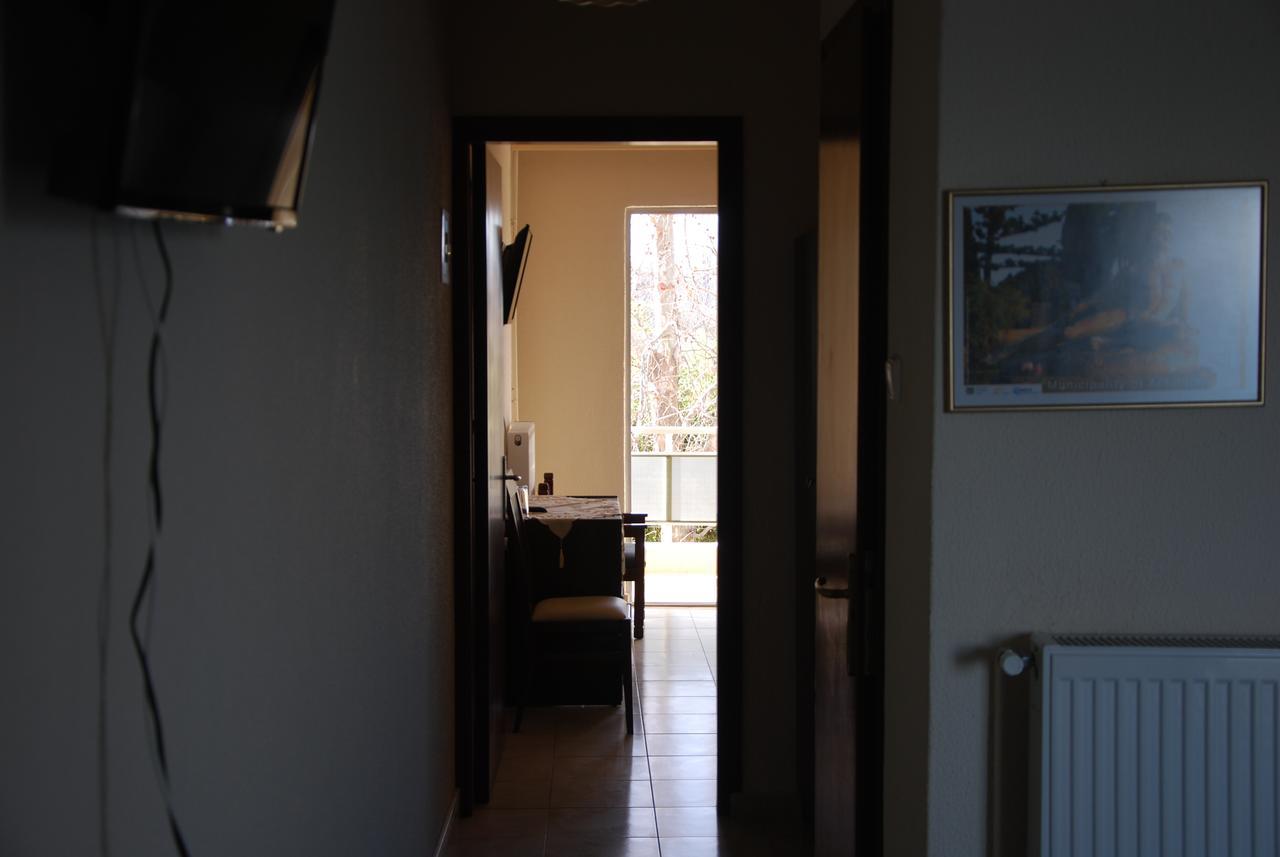 מקריגיאלוס Hotel Achillion מראה חיצוני תמונה