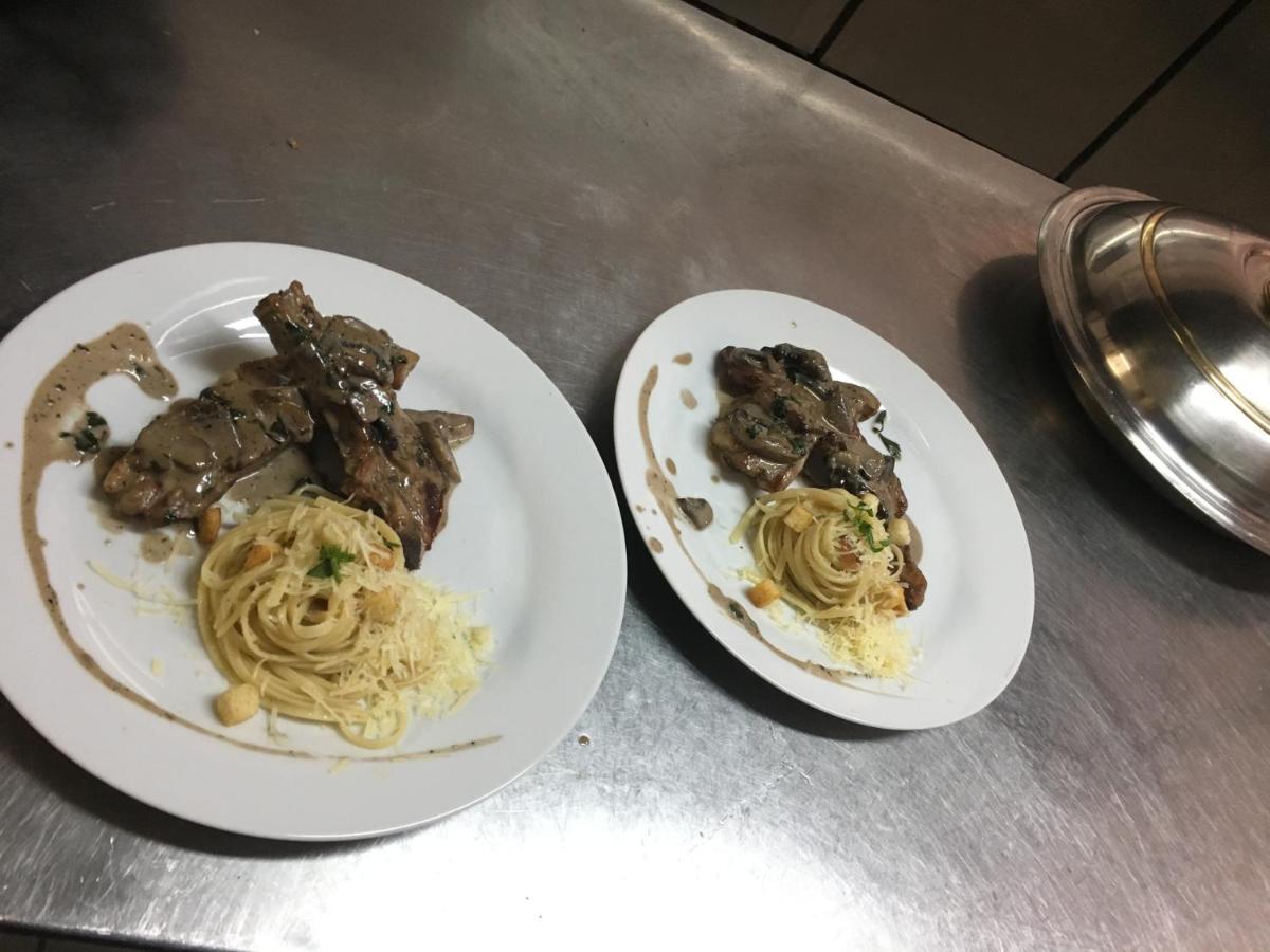 מקריגיאלוס Hotel Achillion מראה חיצוני תמונה